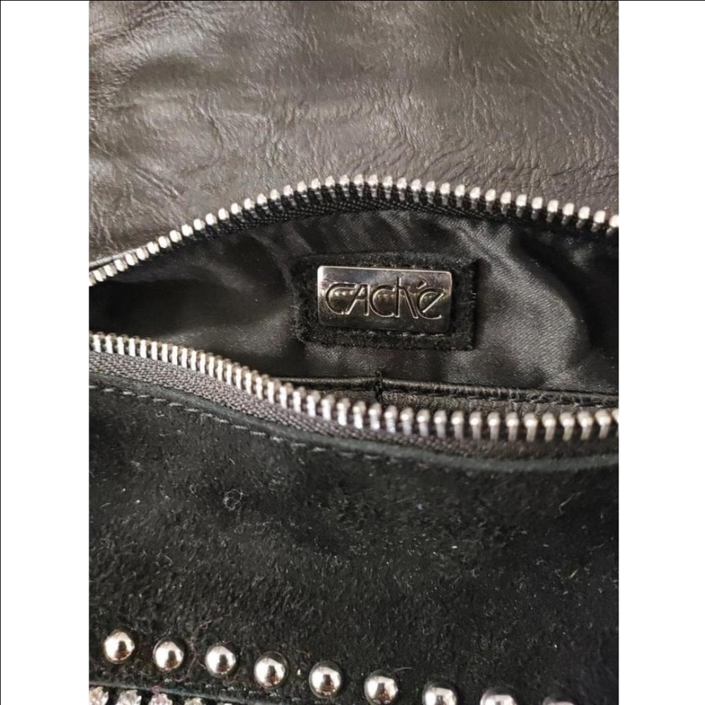 Cach'e Wristlet/Wallet - Picture 7 of 8